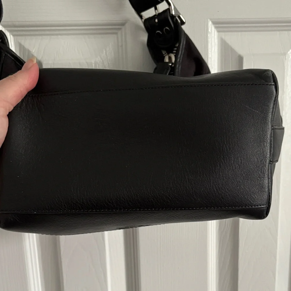 Coach Black Logo Fabric & Leather Shoulder Bag Adjustable Strap Zip Pockets